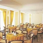 Venus Park 4*