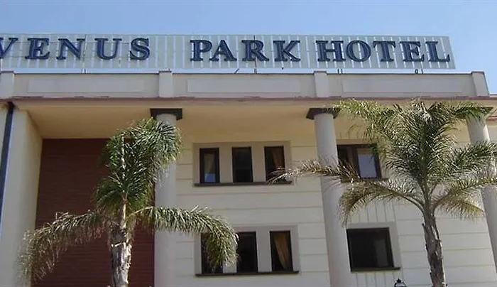 Venus Park Hotell 4*